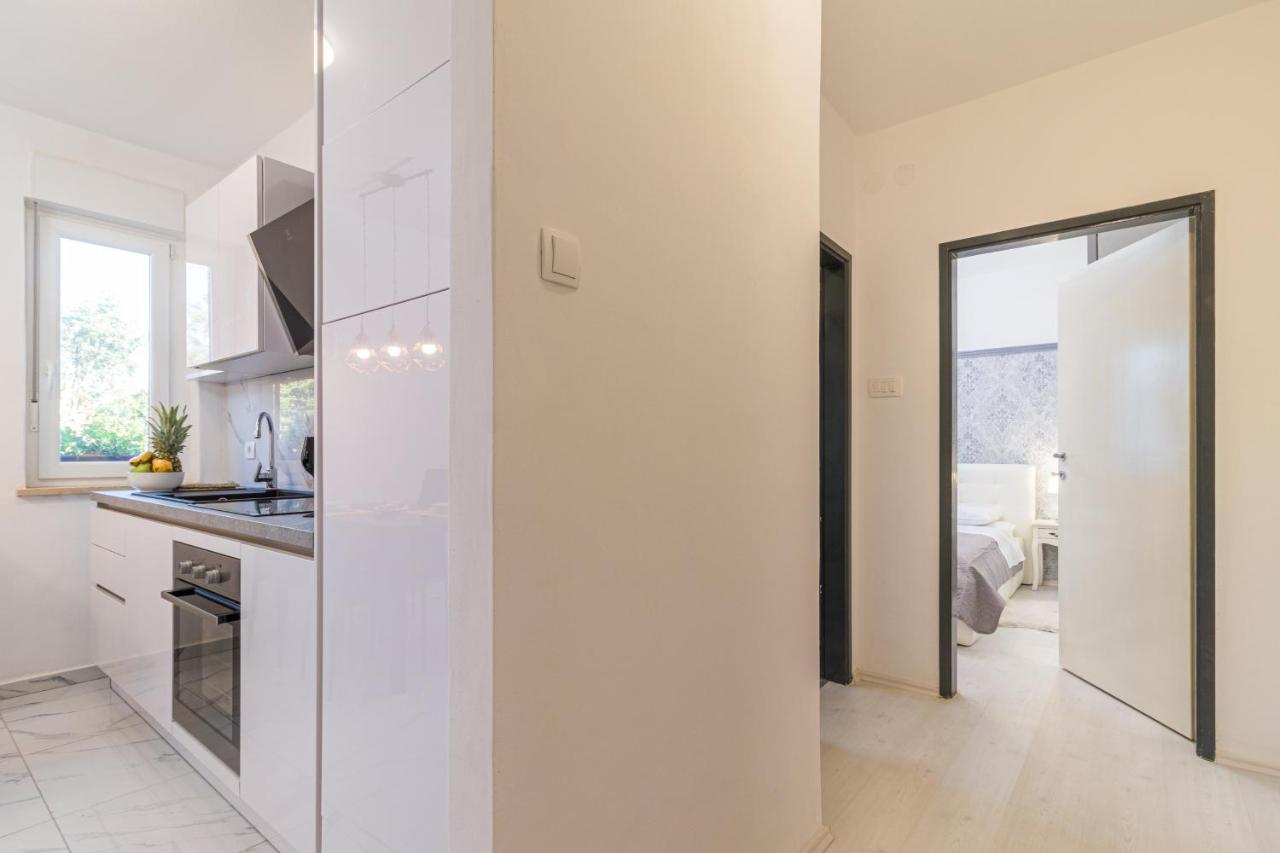 Three Waves Apartment New Pula Exterior photo